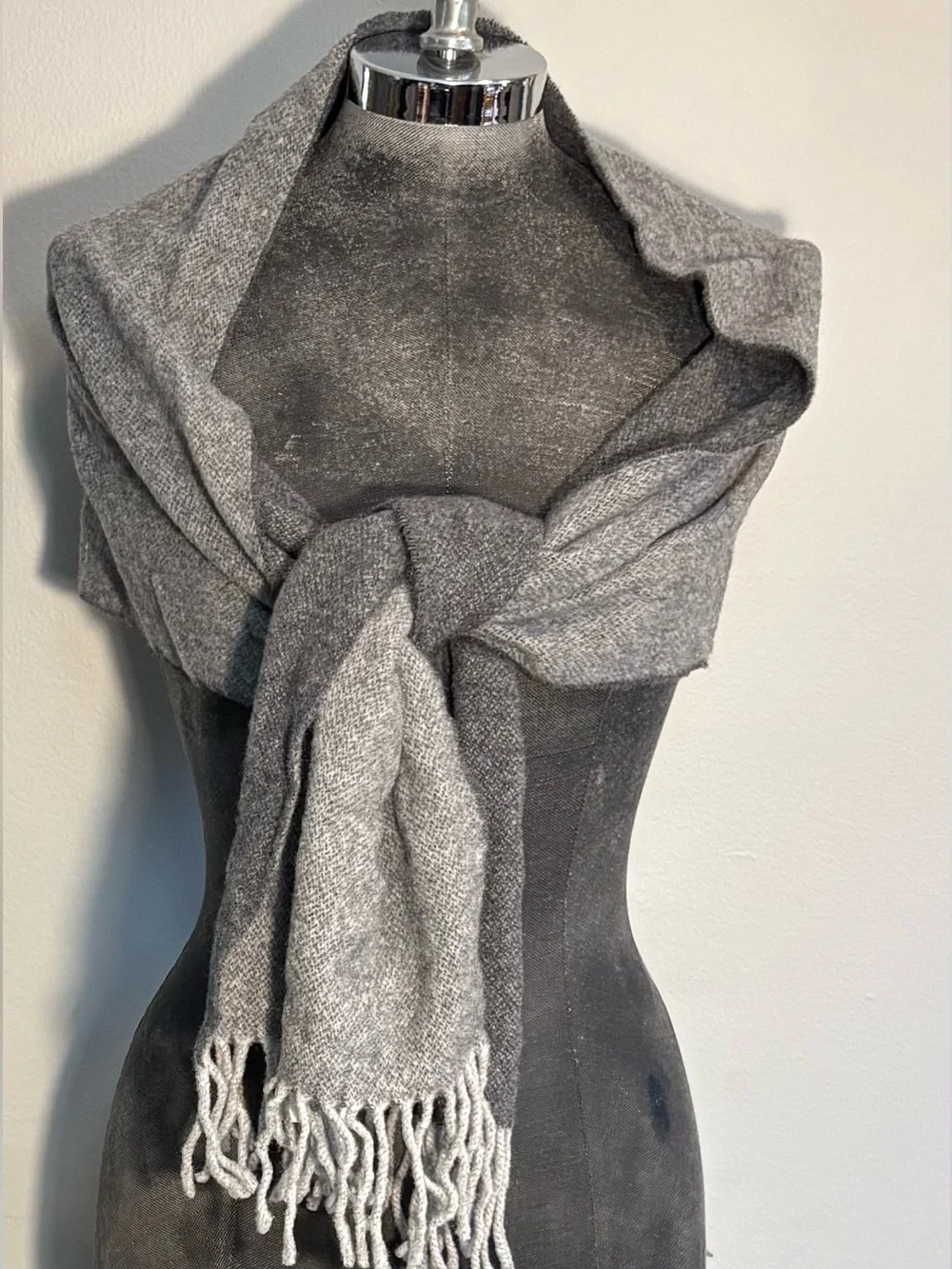 Italian Woollen Treasures Gray Cashmere Scarf 11” x 70”